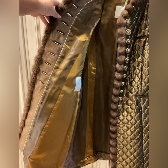 COUTURE GAISBERGER SILK COAT - Picture 10 of 15